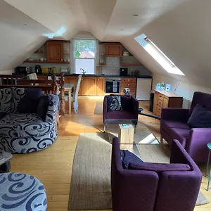 Appartement Self Contained Coach House In Leafy South The Location Is Not Accurate, Belfast
